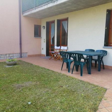 Iseolakerental - Appartamento Chiara Riva di Solto Exterior photo
